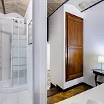 Charming With Garden, Parking & Metro Rom
