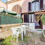 Charming With Garden, Parking & Metro