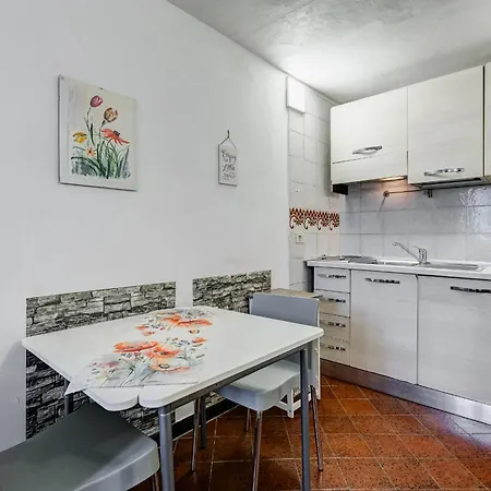 Charming With Garden, Parking & Metro Rome
