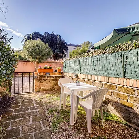 Charming With Garden, Parking & Metro *