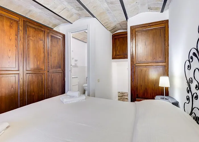 Apartment Charming With Garden, Parking & Metro *
